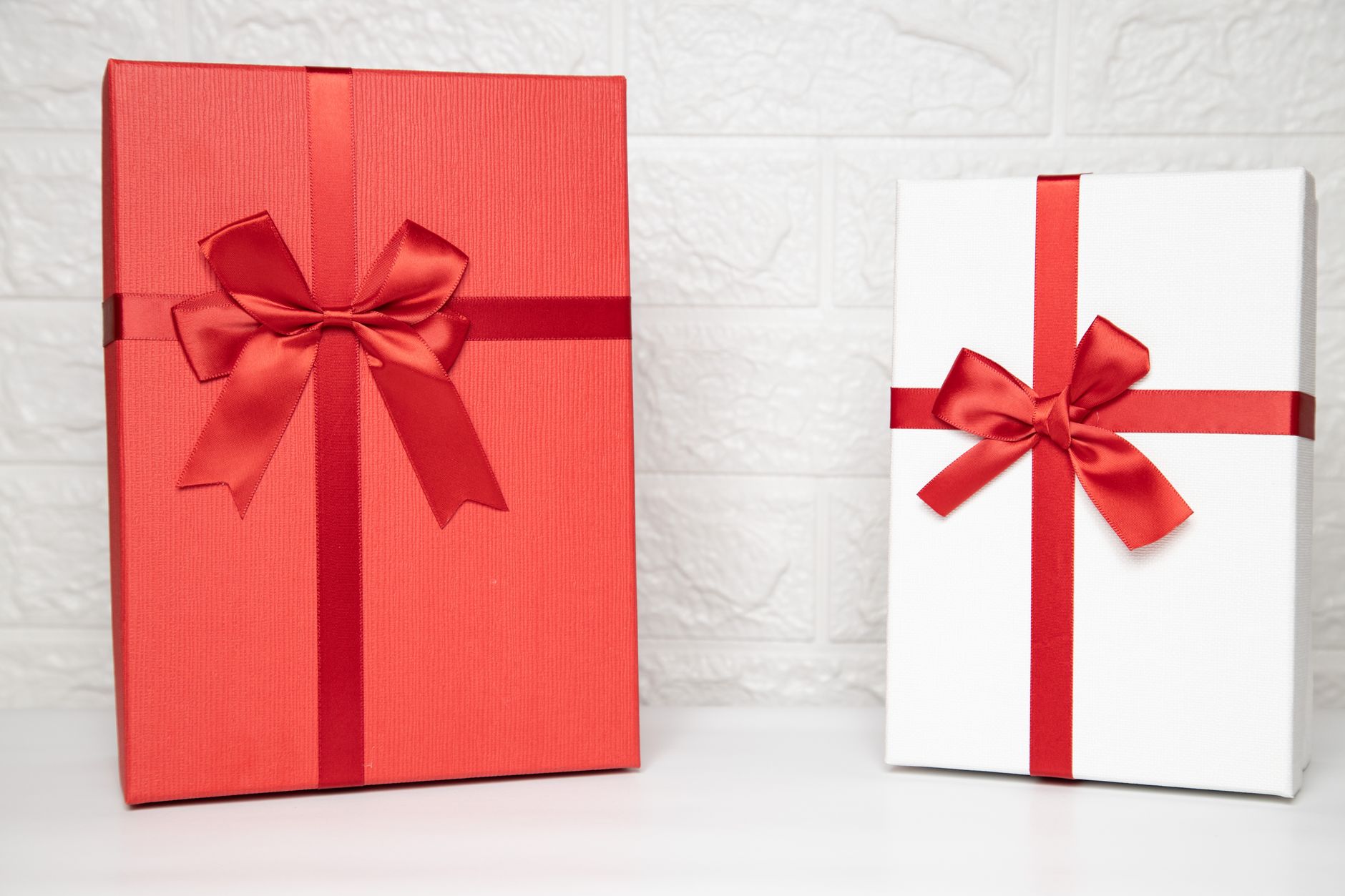 Coffret cadeau pour celui qui a tout, une expérience insolite emballée avec un ruban
